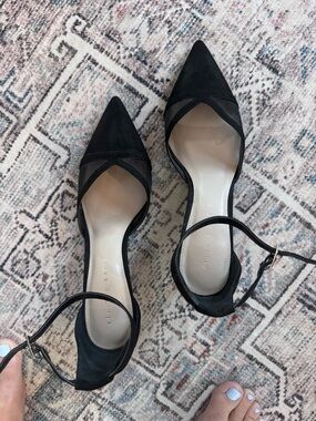Kelly & Katie Black Pointed-Toe Ankle-Strap Heels